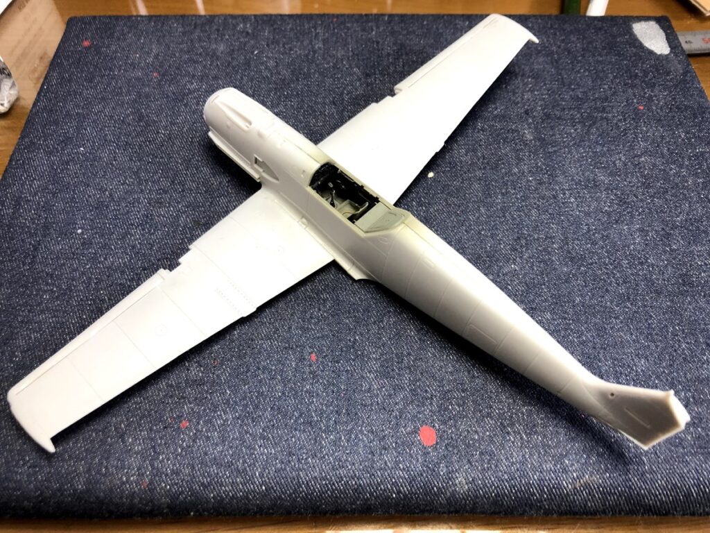 ＜BF109 E-3 製作記＞ なんとか十の字