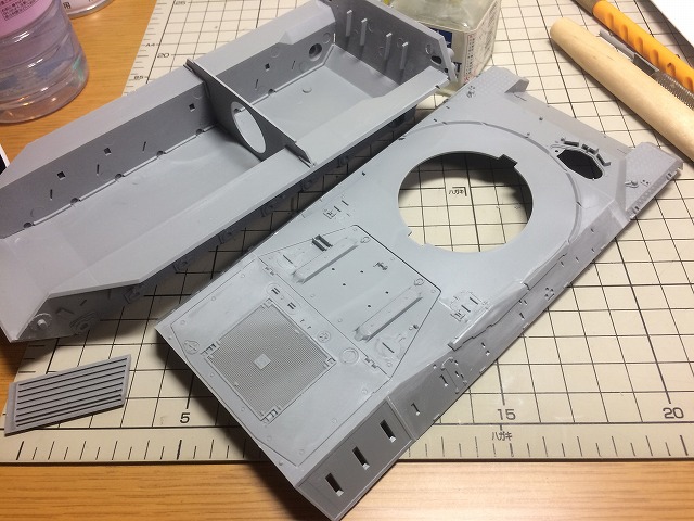 ＜LEOPARD 1 製作記＞ 基本工作しっかりと