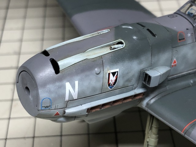 <Bf109 T-2 製作記> カウルカバーの塗分け