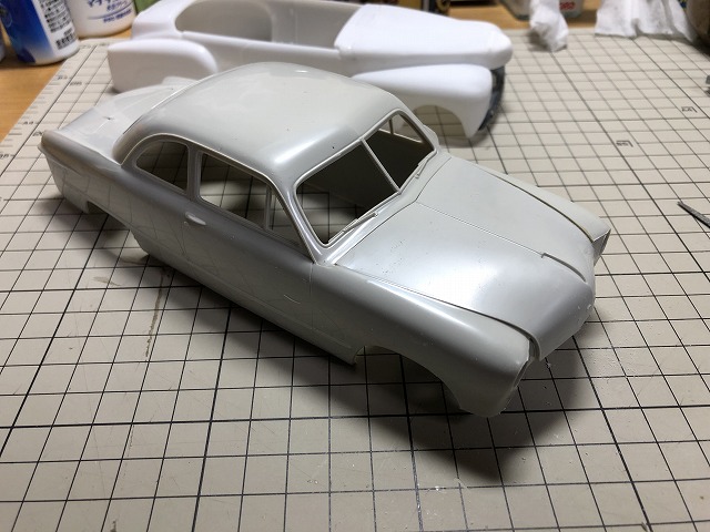 ＜1949 Ford 製作記＞ 仮組で焦る